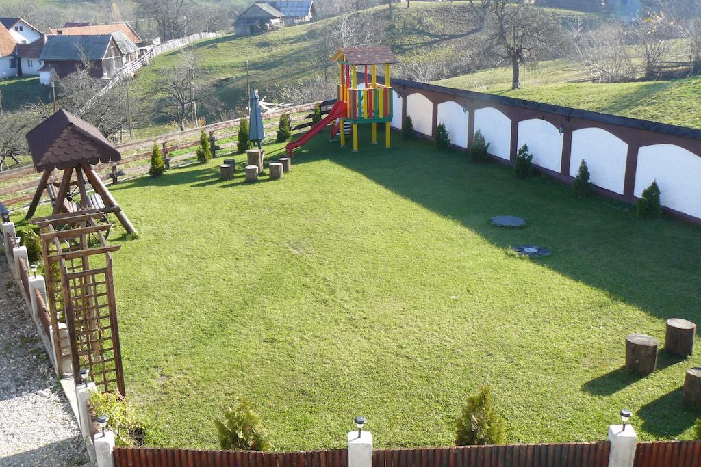 Pensiunea Lais Bran (Brasov) Exterior photo